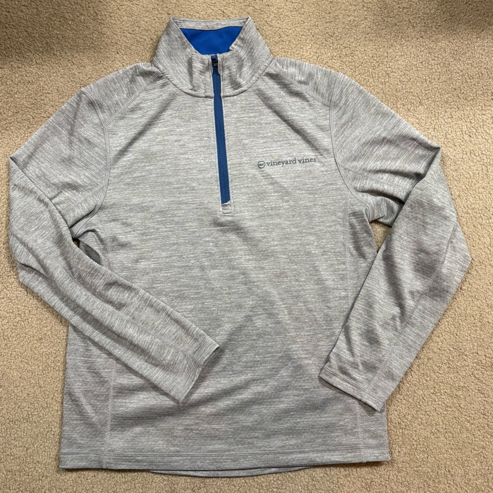 Vineyard Vines Heather Gray Quarter zip Pullover with Blue and red accents